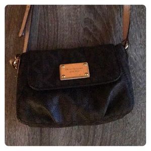 Michael Kors Logo Crossbody